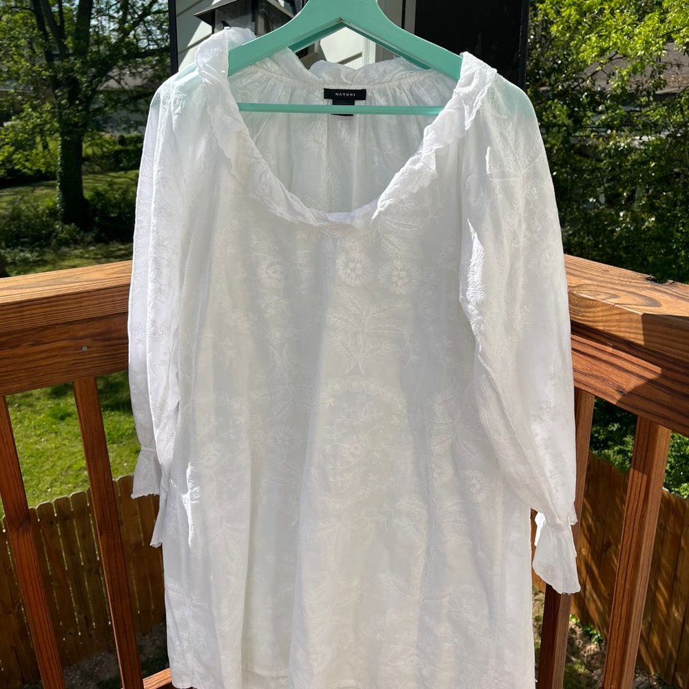Natori white embroidered tunic - Picture 2 of 5